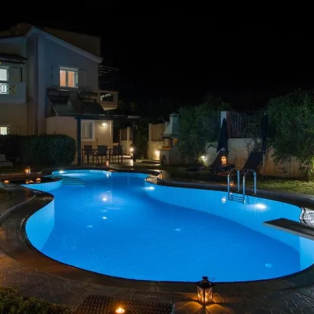 Ifigeneia Private Hot Tub *