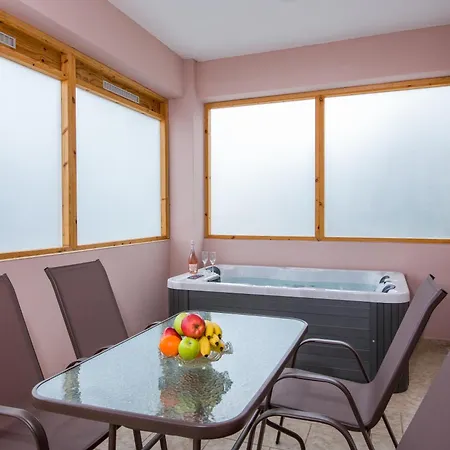 Ifigeneia Private Hot Tub