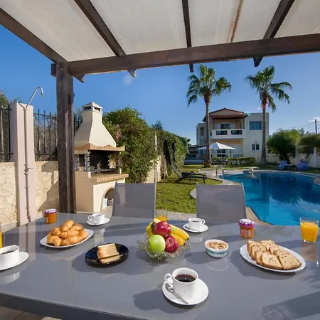 Holiday home Ifigeneia Private Hot Tub *
