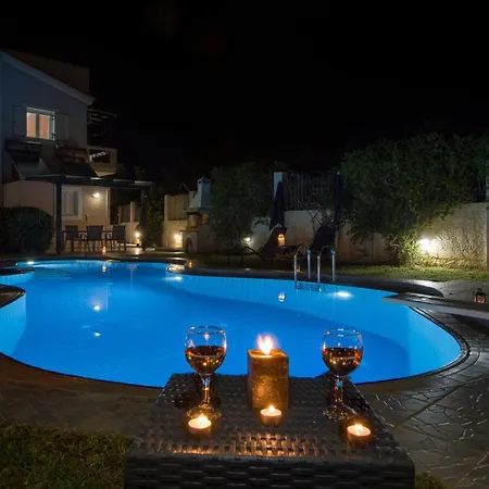 Ifigeneia Private Hot Tub Holiday home *