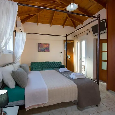 Holiday home Ifigeneia Private Hot Tub