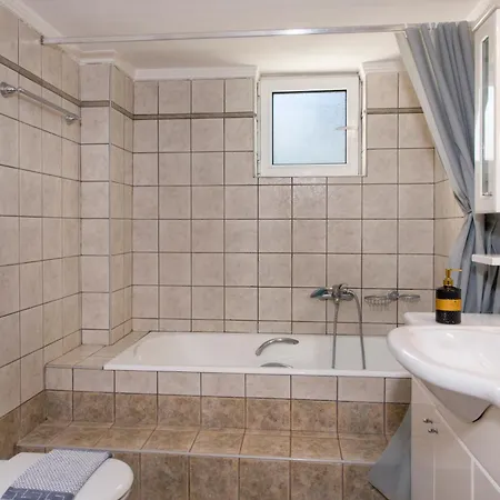 Holiday home Ifigeneia Private Hot Tub